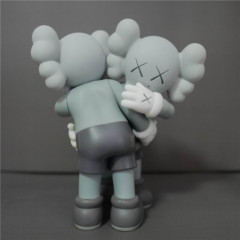 Kaws 26cm   (5)